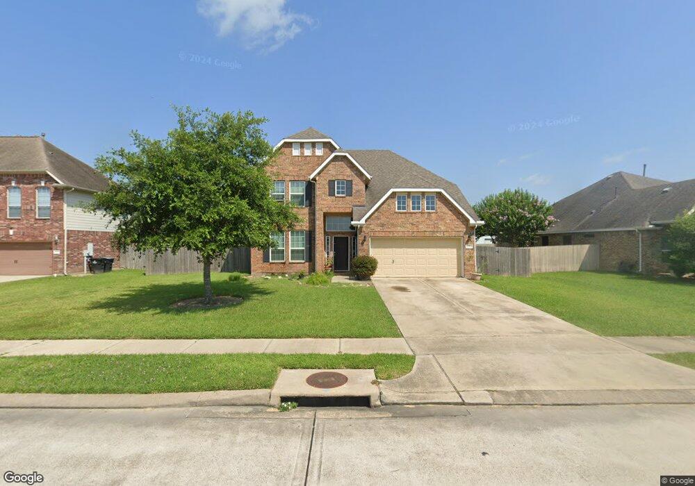 2153 Colonial St, Alvin, TX 77511 - photo 1