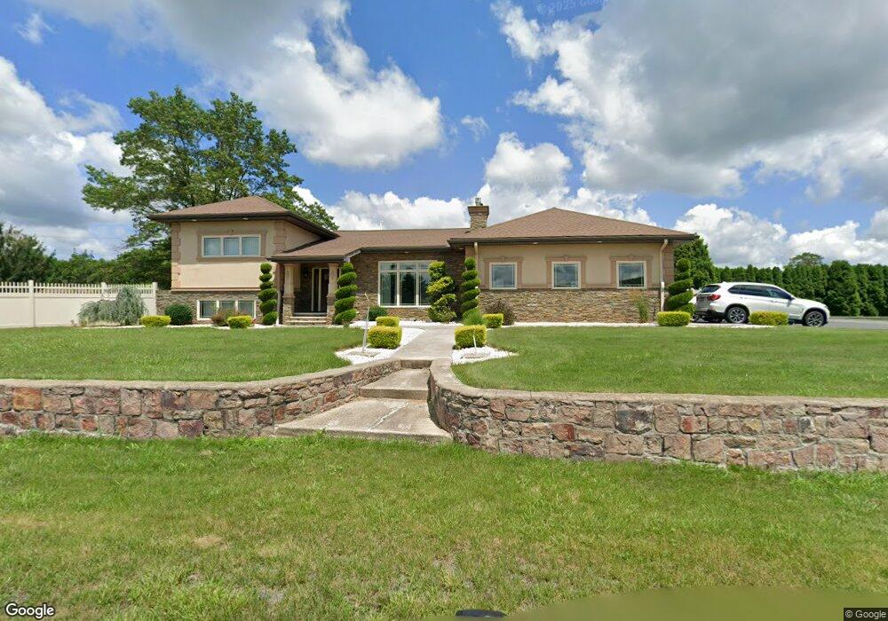 61 Lafayette Ave, Tamaqua, PA 18252 - photo 1