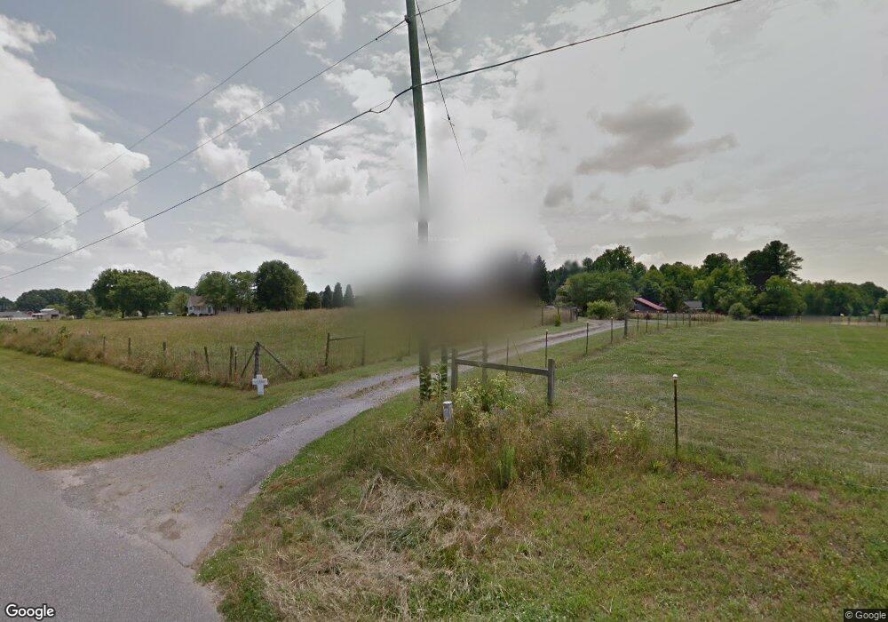 5335 Willow Pond Rd, Clover, SC 29710 - photo 1