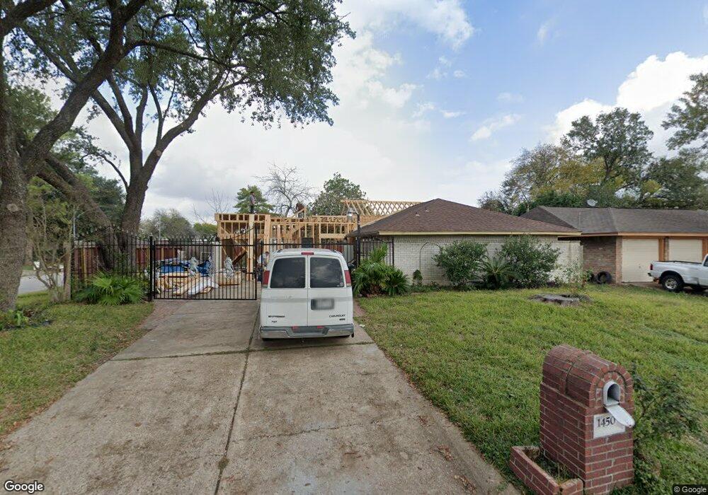 1450 Diplomat Way, Houston, TX 77088 - photo 1
