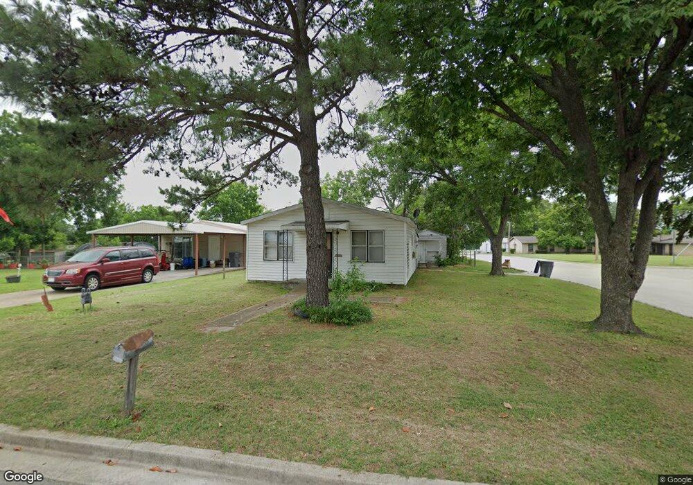 901 Culbertson St SW, Ardmore, OK 73401 - photo 1