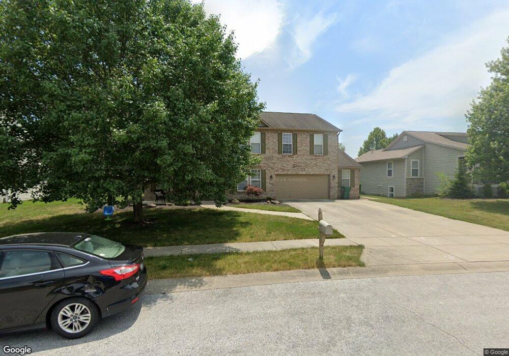6883 Roundrock Ct, Avon, IN 46123 - photo 1