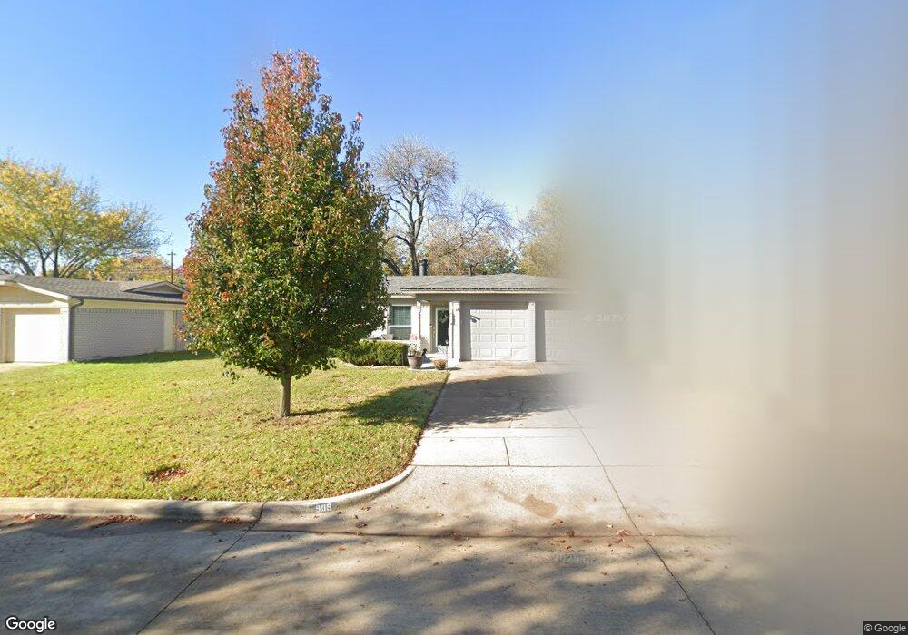 909 Jerry Ln, Bedford, TX 76022 - photo 1