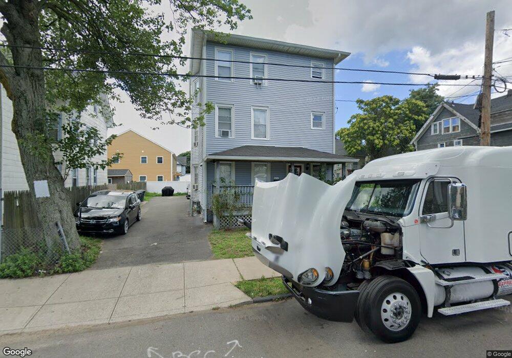 247 Beardsley St unit 3, Bridgeport, CT 06607 - photo 1