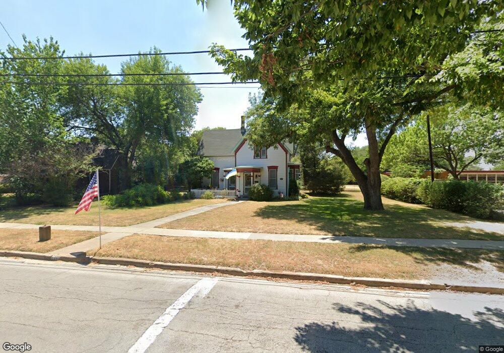 1303 S Lindsay St, Gainesville, TX 76240 - photo 1