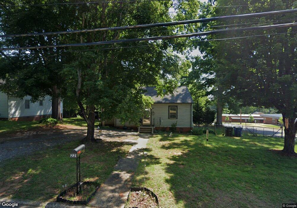 221 Clegg St, Statesville, NC 28677 - photo 1
