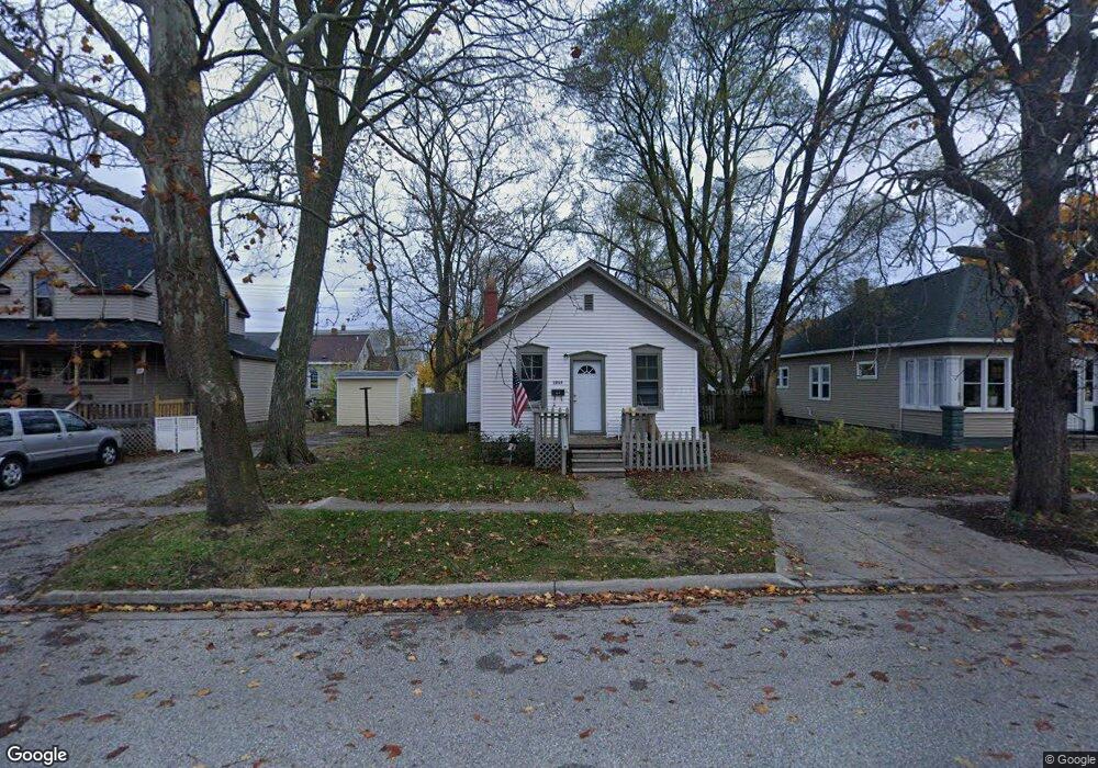 1717 6th St, Port Huron, MI 48060 - photo 1