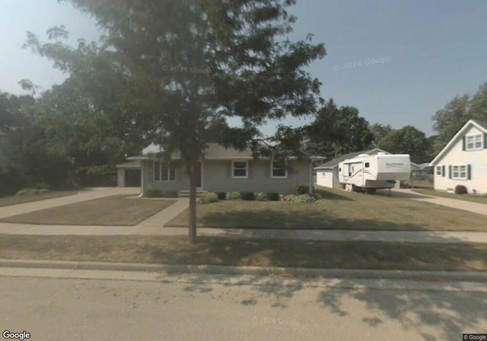 524 Michael St, Combined Locks, WI 54113 - photo 1