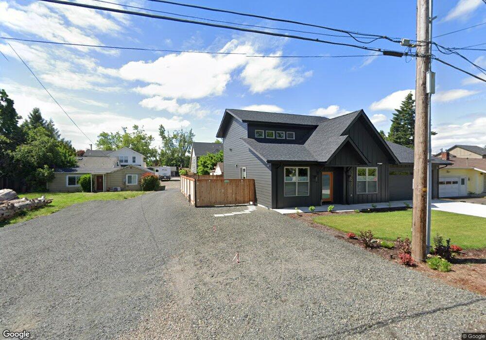 3544 Sisters View Ave, Eugene, OR 97401 - photo 1