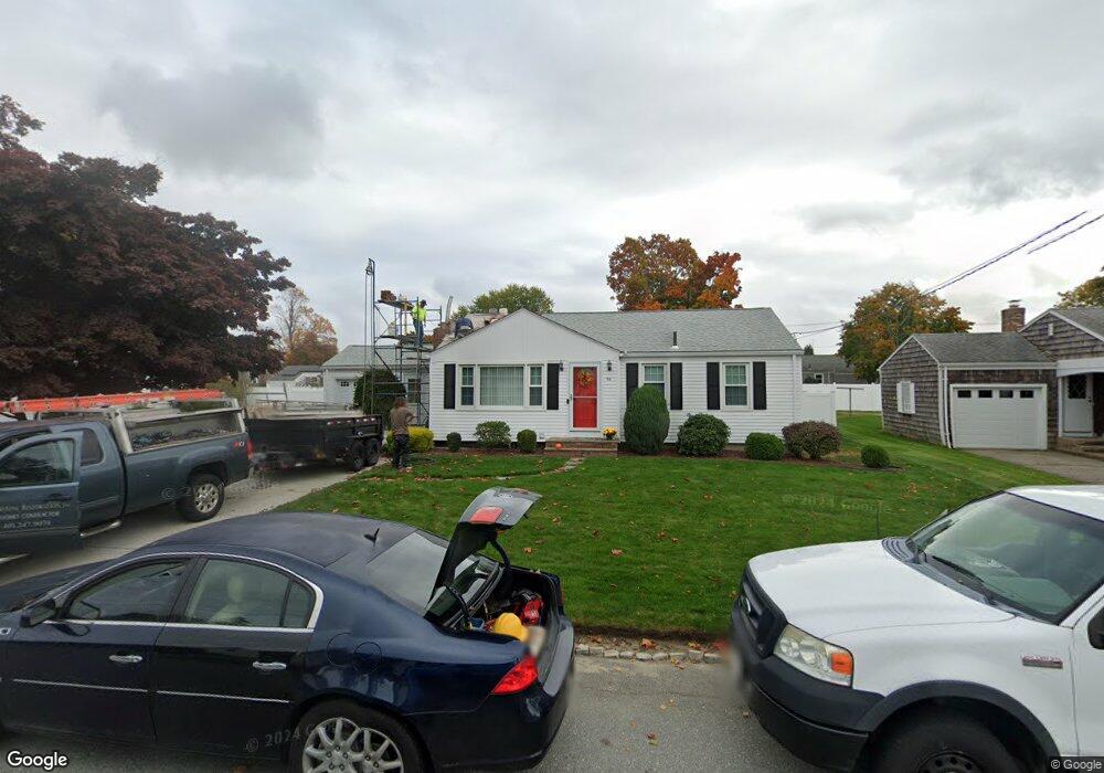 56 Willow Dr, Cranston, RI 02920 - photo 1