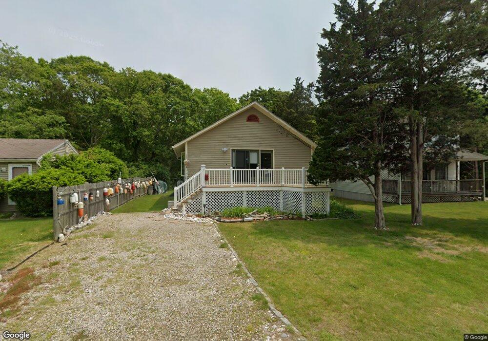 102 Aspen Rd, Wakefield, RI 02879 - photo 1