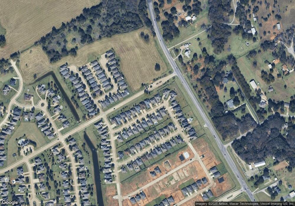 315 Paddle Boat Dr, Granbury, TX 76049 - photo 1