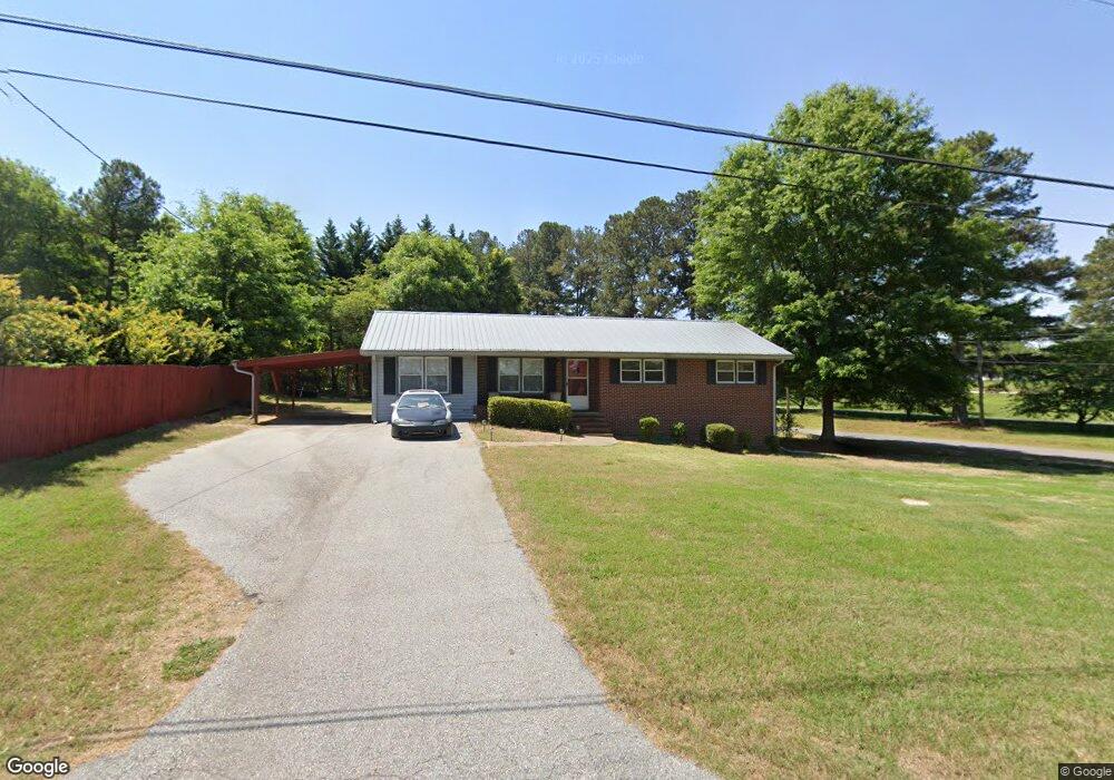 138 Langford St, Winder, GA 30680 - photo 1