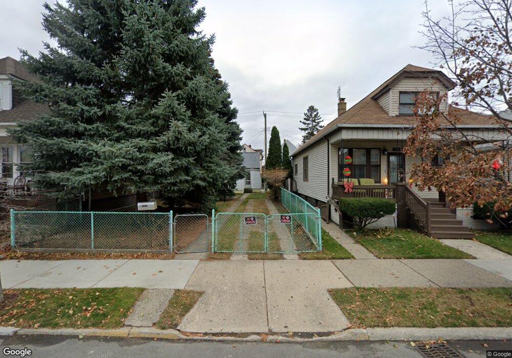 11711 Sobieski St, HamtraMcK, MI 48212 - photo 1