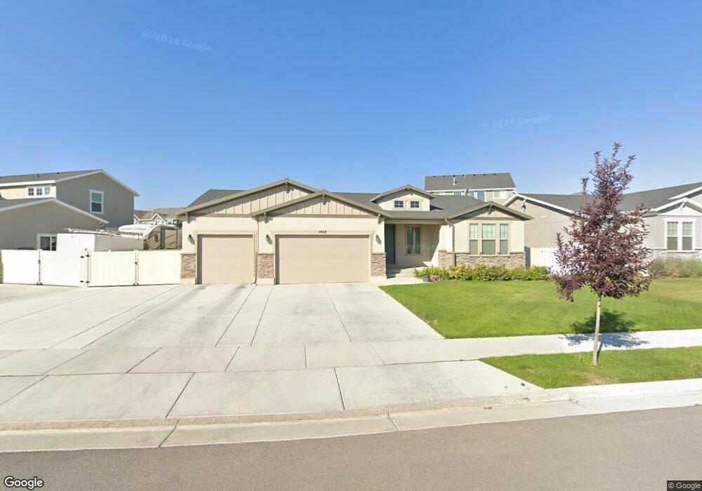 7027 W Jayson Bend Dr, West Jordan, UT 84081 - photo 1