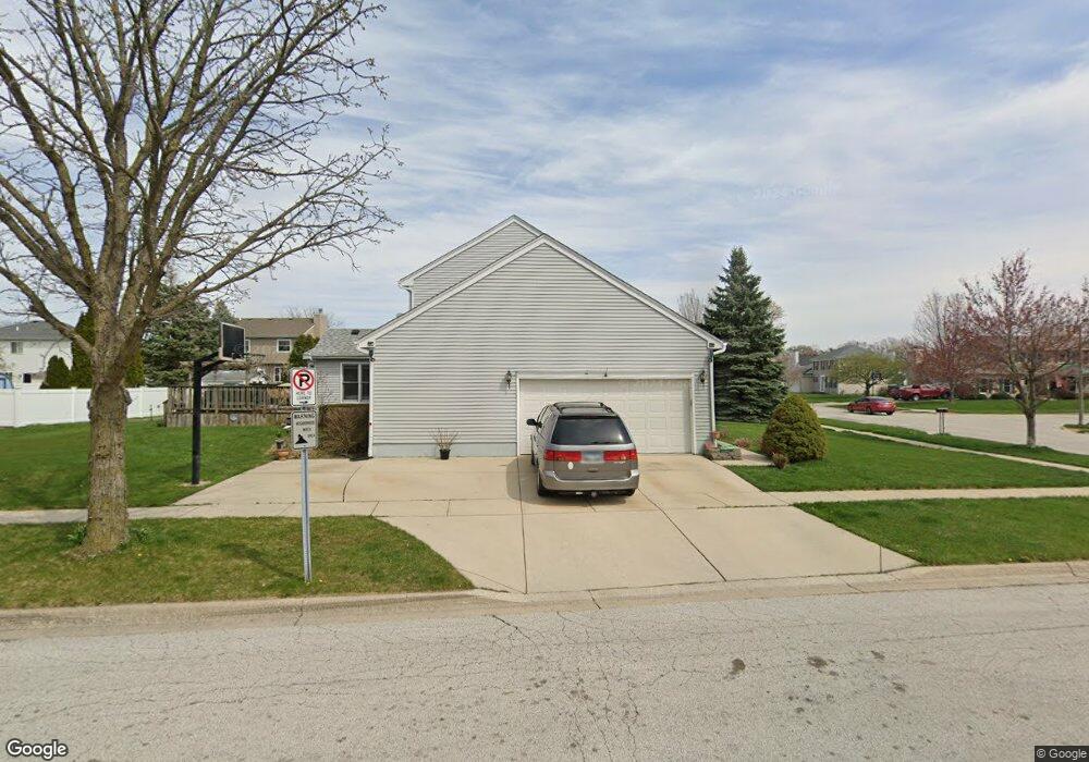 942 Westgate Dr unit 2, Aurora, IL 60506 - photo 1
