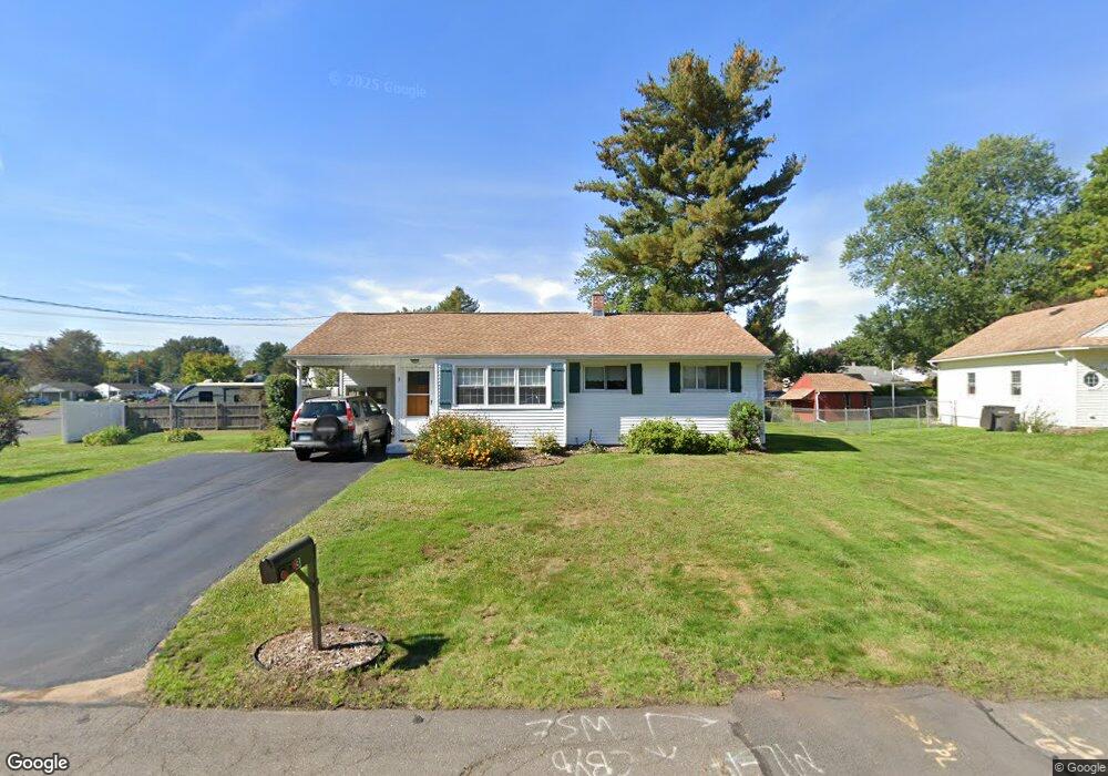 3 Hillyer Dr, Enfield, CT 06082 - photo 1