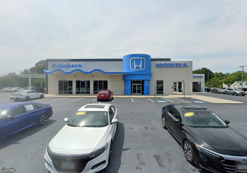 1625 E Dixie Dr, Asheboro, NC 27203 - photo 1