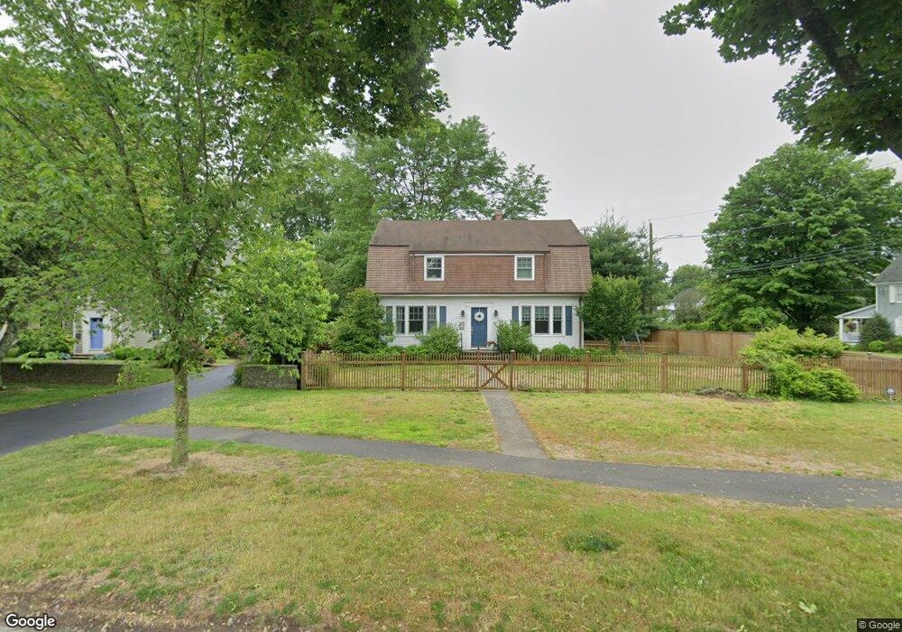 1540 Unquowa Rd, Fairfield, CT 06824 - photo 1