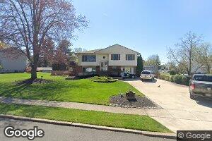 105 Cambridge Dr, Cinnaminson, NJ 08077