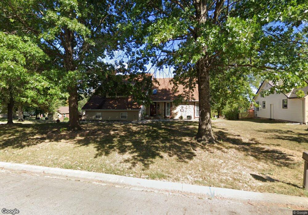 6503 Charlotte St, Shawnee, KS 66216 - photo 1
