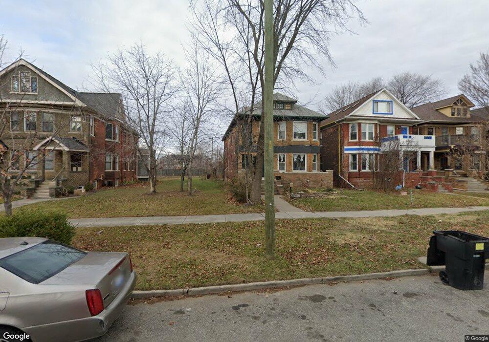 539 E Kirby St, Detroit, MI 48202 - photo 1