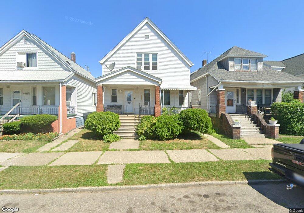 2043 Evaline St, HamtraMcK, MI 48212 - photo 1