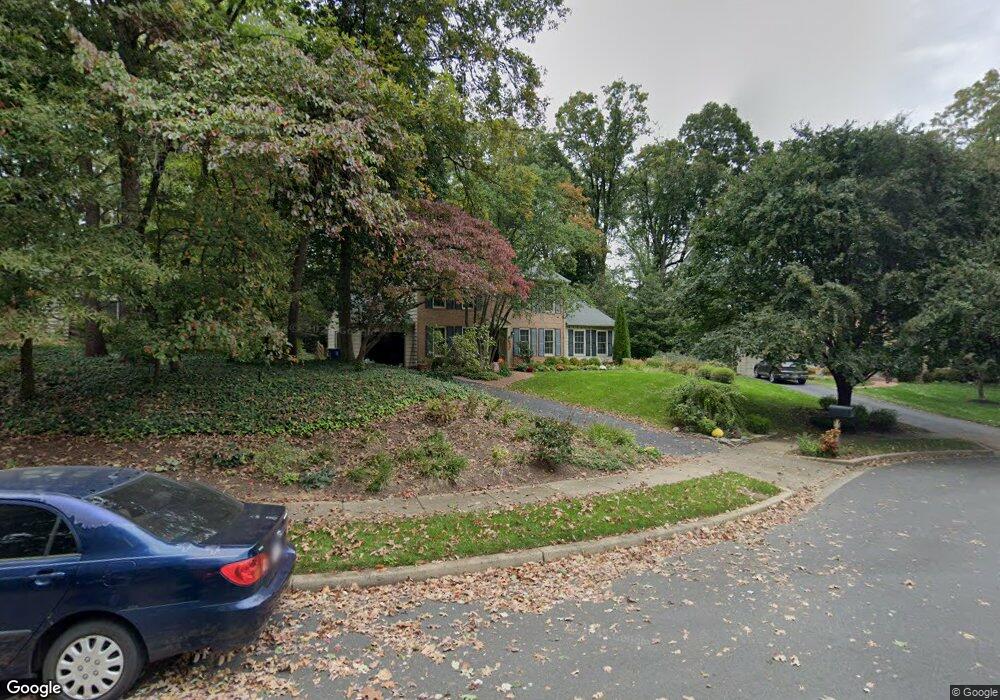 1310 Deep Run Ln, Reston, VA 20190 - photo 1