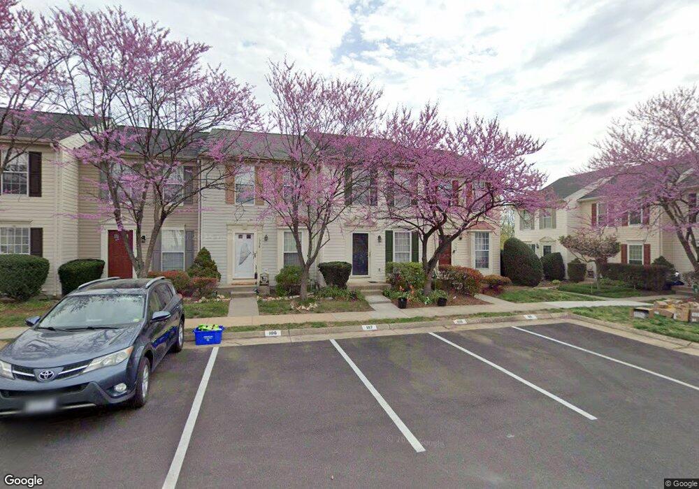 1756 Tiger Lily Cir, Woodbridge, VA 22192 - photo 1