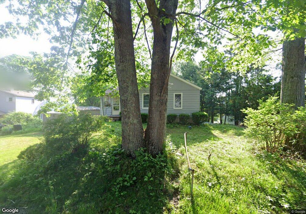 16 Grandview Ave, Derry, NH 03038 - photo 1