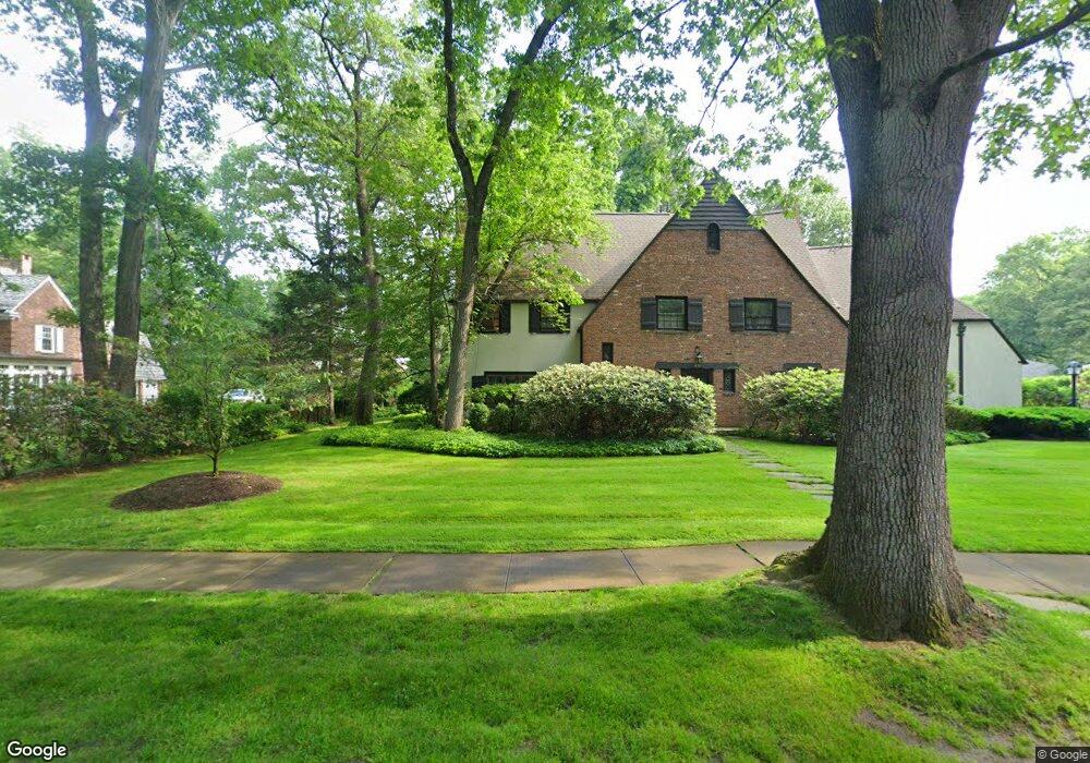 20 E Greenwich Rd, Longmeadow, MA 01106 - photo 1