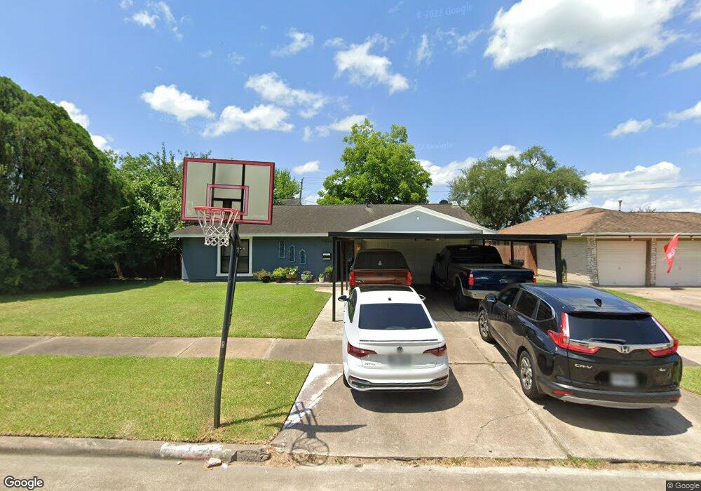 11326 Newton St, Houston, TX 77089 - photo 1