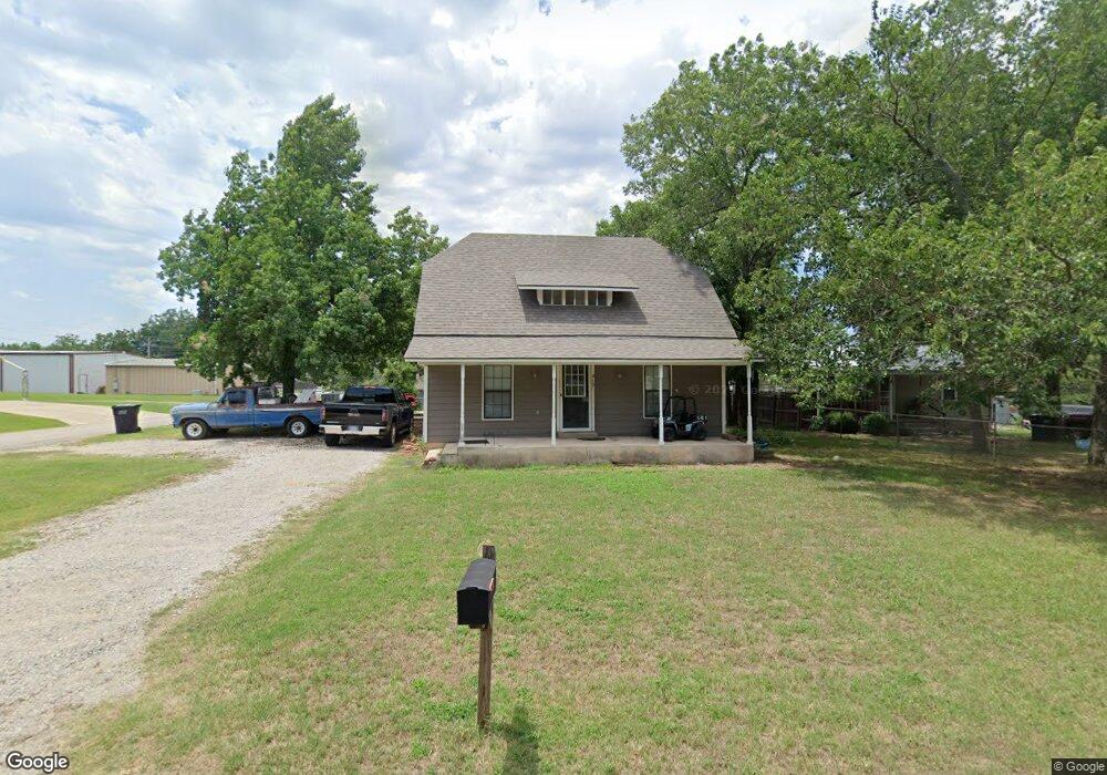 219 S 2nd St, McLoud, OK 74851 - photo 1