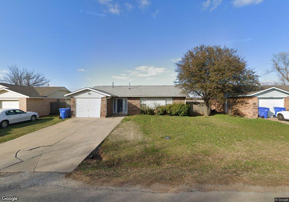 1005 W E Ave, Cache, OK 73527 - photo 1