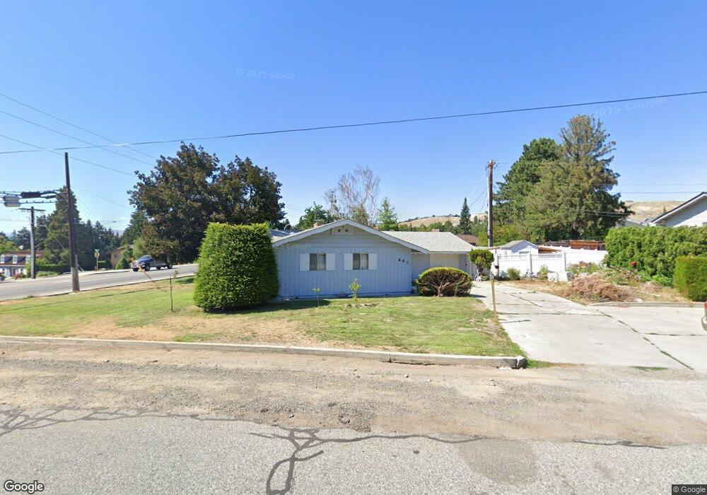 601 15th St NE, East Wenatchee, WA 98802 - photo 1