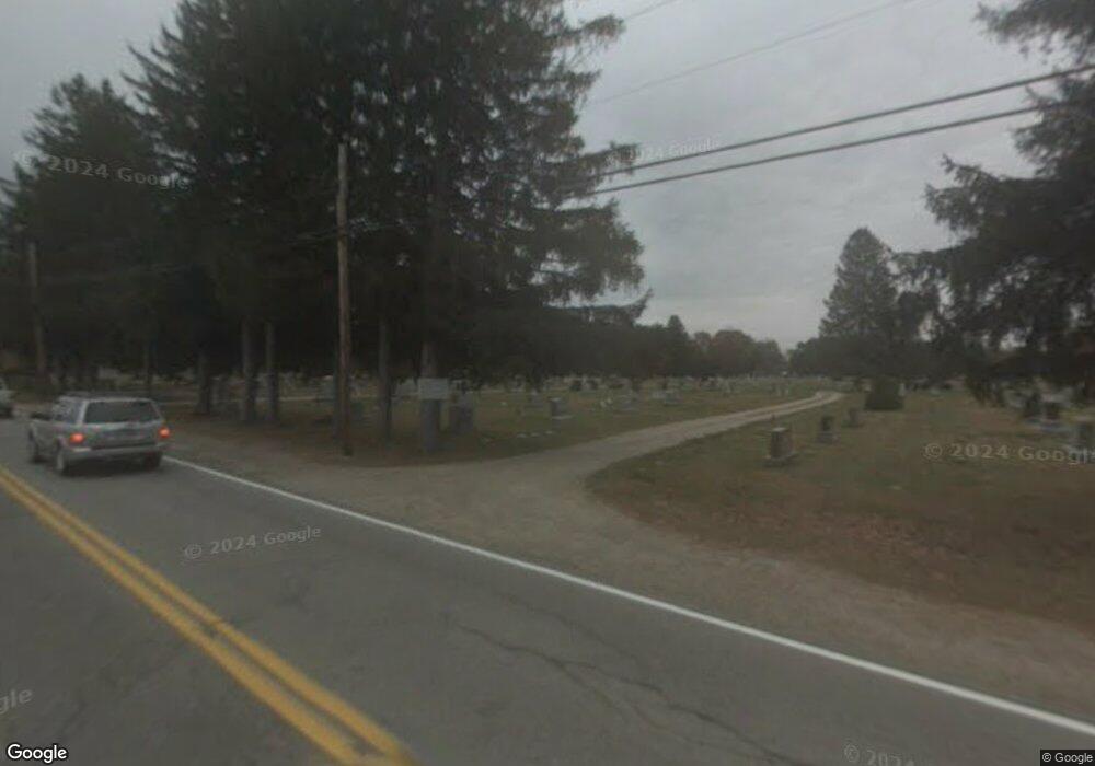 450 Locust St, Rollinsford, NH 03869 - photo 1