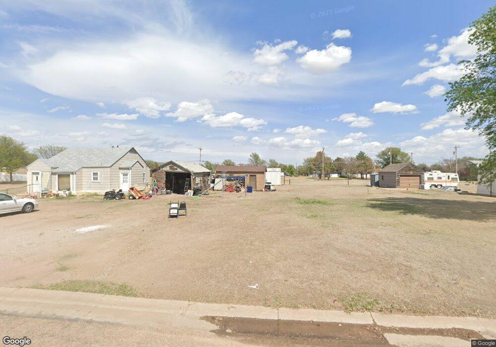 200 S Madison St, Hugoton, KS 67951 - photo 1