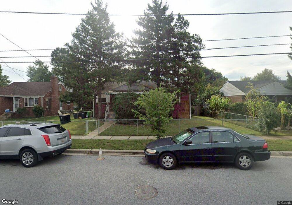 2255 Lewisdale Dr, Hyattsville, MD 20783 - photo 1