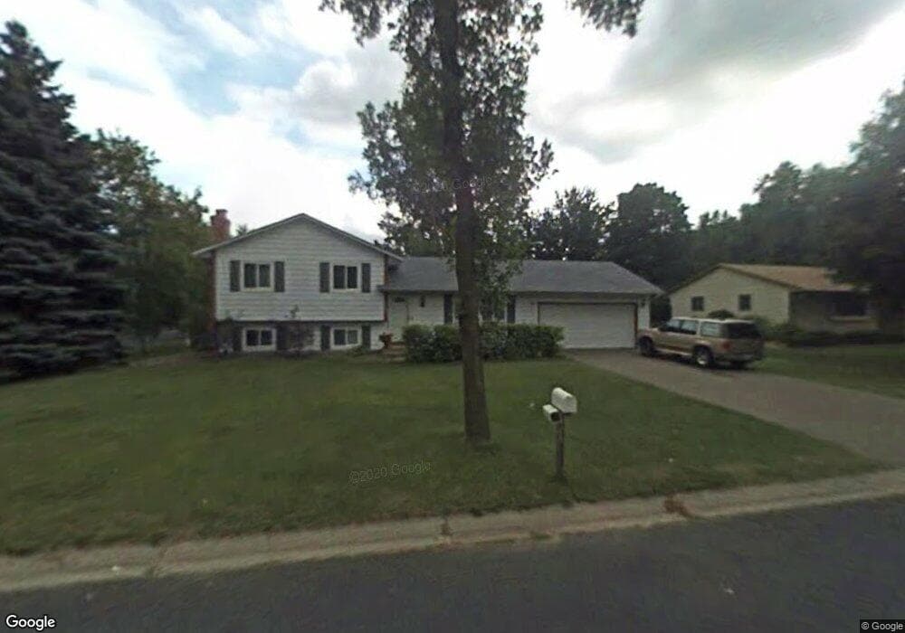 10505 104th Place N, Maple Grove, MN 55369 - photo 1