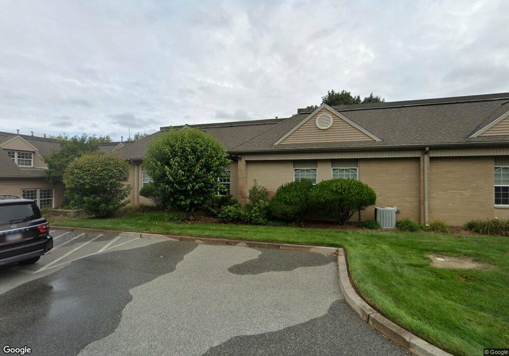 101 Lake Shore Dr unit 9, Warwick, RI 02889 - photo 1
