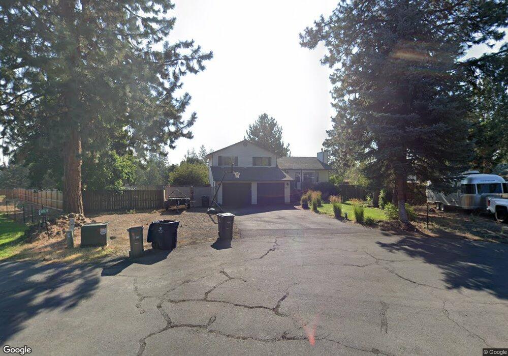 60771 Radcliffe Cir, Bend, OR 97702 - photo 1