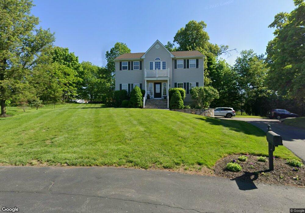 10 Acorn Ct, Wappingers Falls, NY 12590 - photo 1