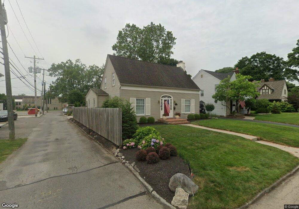 25 W Schreyer Place, Columbus, OH 43214 - photo 1