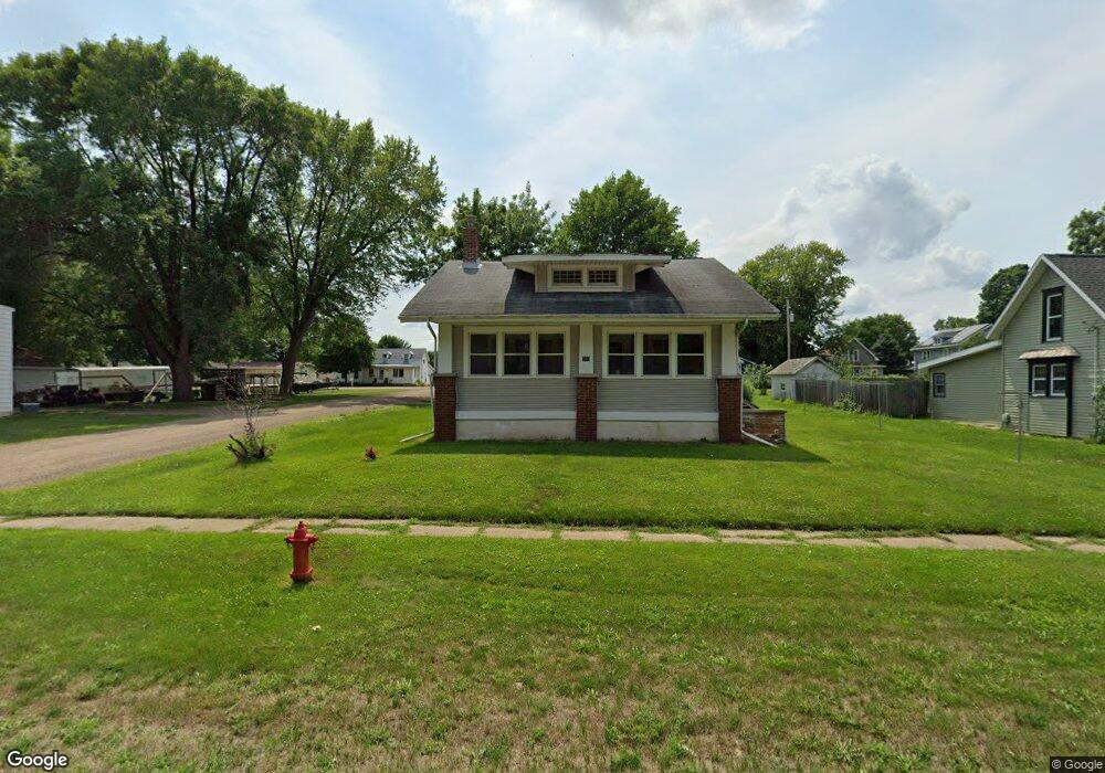 303 Main St, Center Point, IA 52213 - photo 1