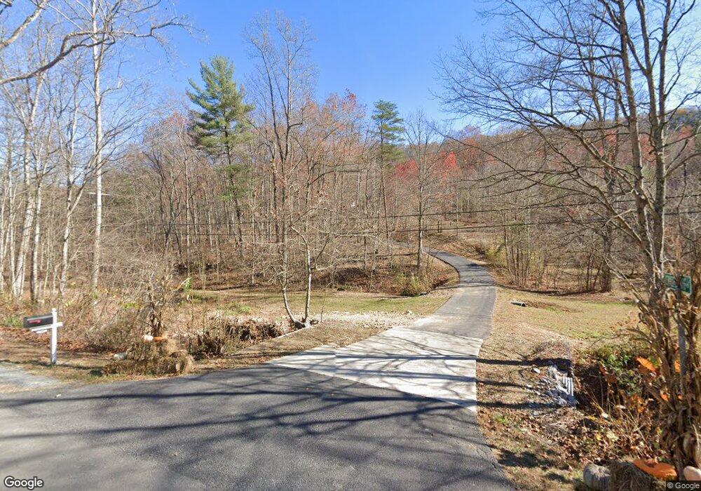 7467 Cacapon Rd, Berkeley Springs, WV 25411 - photo 1