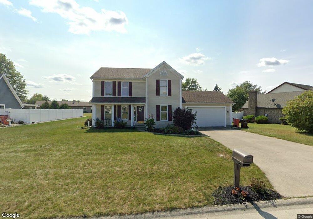 5729 Clover Ridge Dr, Lima, OH 45807 - photo 1