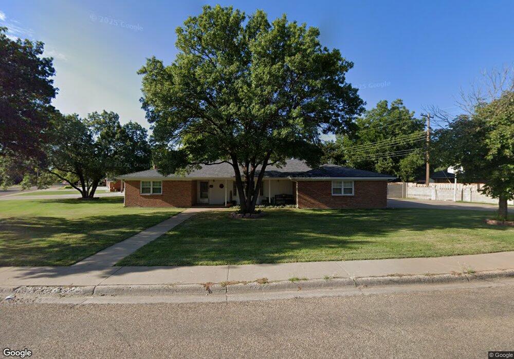 200 Mills Ave, Dumas, TX 79029 - photo 1