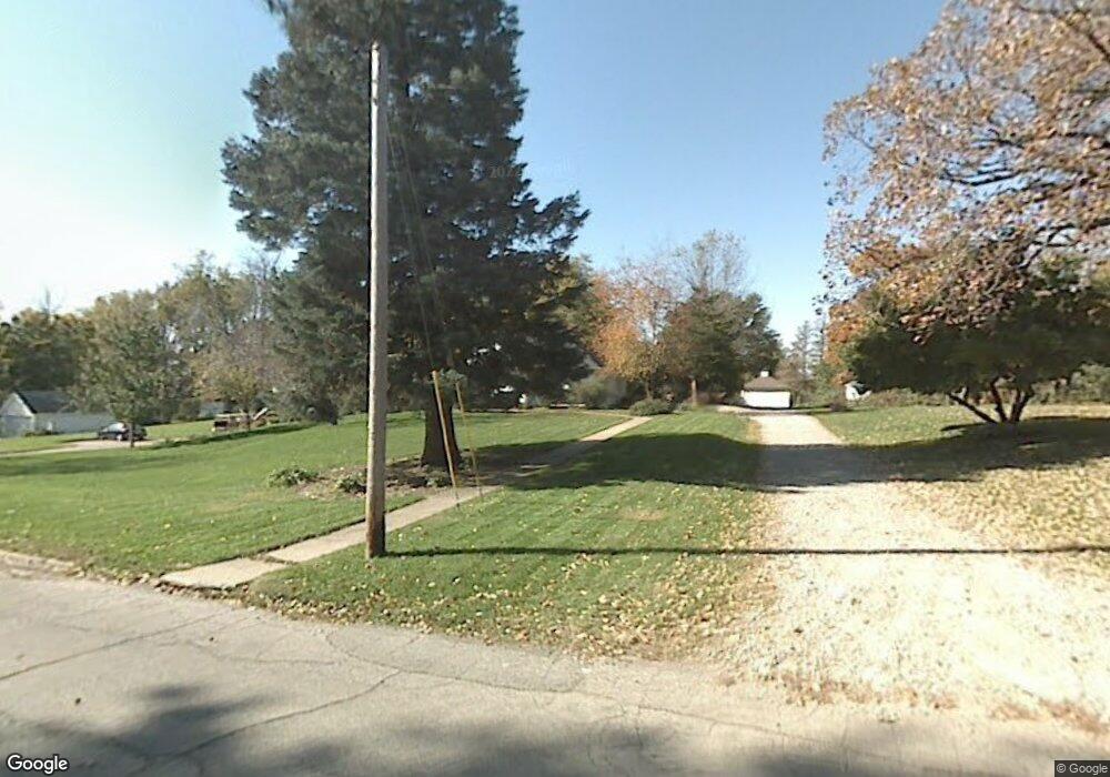 703 W 11th St S, Newton, IA 50208 - photo 1