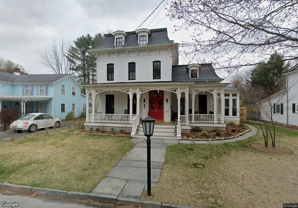 205 W Catherine St, Milford, PA 18337 - photo 1