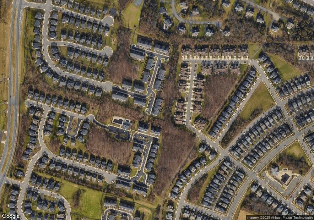 25194 Ship Square, Chantilly, VA 20152 - photo 1